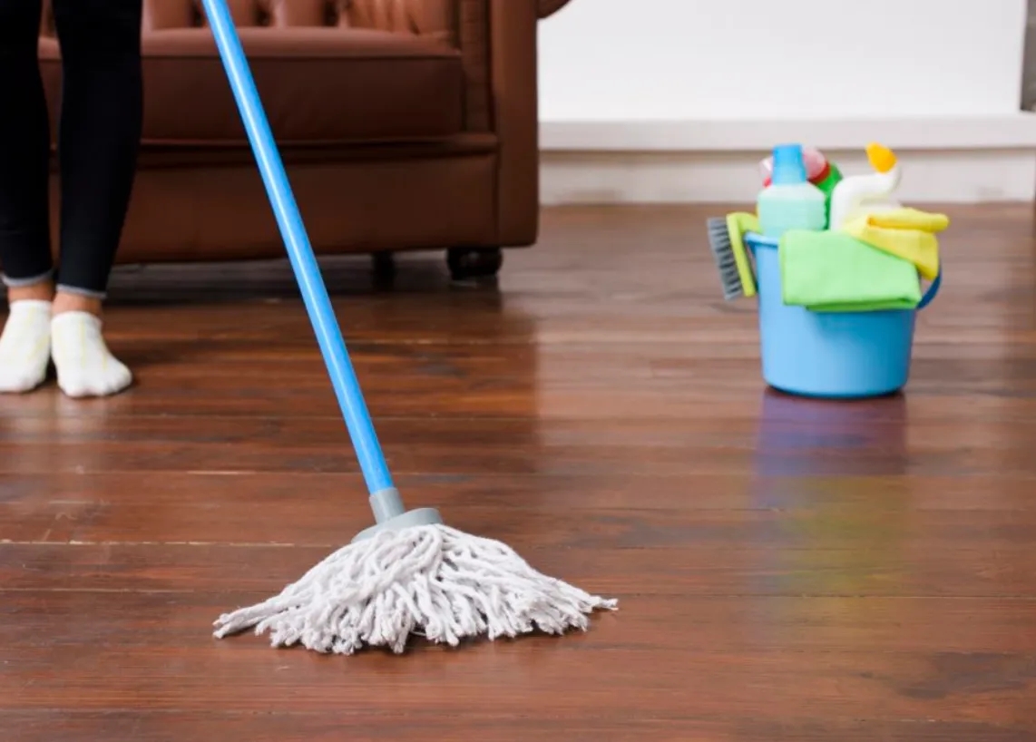 Cómo limpiar los pisos en casa