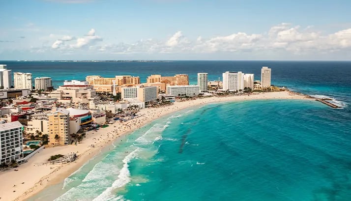 Casas en Cancún Sur | Espacio y Plusvalía | Izamal Residencial