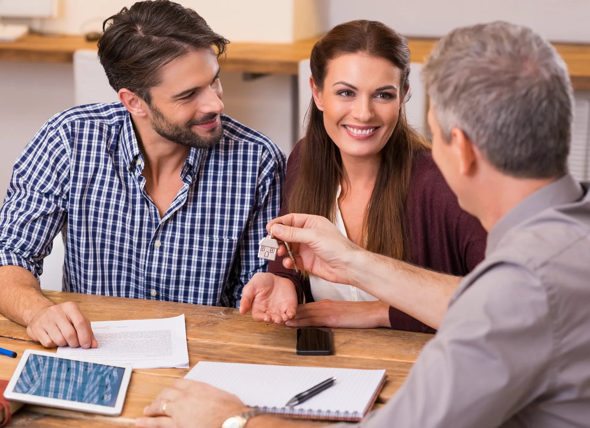 Toma nota antes de comprar tu primera casa 